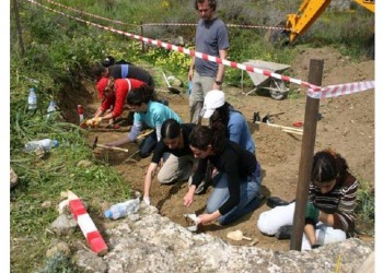 Βρέθηκαν 14 σκελετοί σε ομαδικό τάφο στην κατεχόμενη Κύπρο