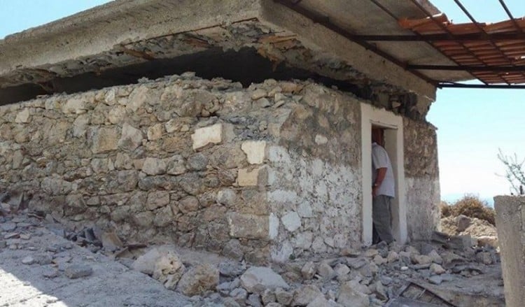 Ένταση στις σχέσεις Ελλάδας - Αλβανίας με αφορμή επεισόδια σε ναό στις Δρυμάδες