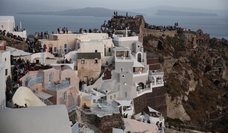 Η Ελλάδα πάει για νέο ρεκόρ στον τουρισμό