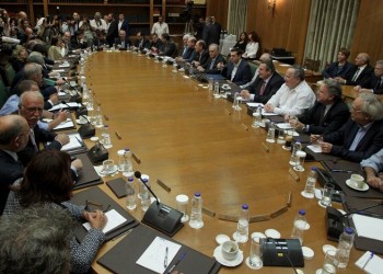 Τσίπρας σε υπουργούς: Λίγος ο χρόνος, δεν σας ανήκουν τα υπουργεία