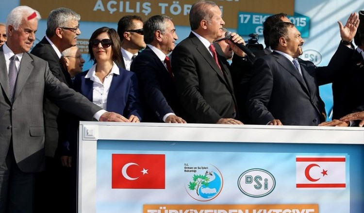 «Παραβίαση διεθνούς δικαίου η μεταφορά νερού από την Τουρκία στα Κατεχόμενα»