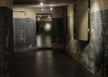 Τα υπόγεια κρατητήρια της Γκεστάπο περιμένουν το κοινό (φωτο)