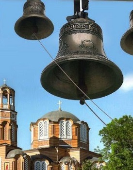 На звонницу греческого храма Ростова-на-Дону будут подняты колокола (видео)