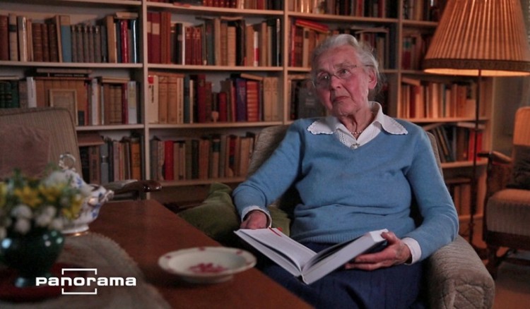 10 μήνες φυλακή στη «γιαγιά των Ναζί» που αρνείται το Ολοκαύτωμα