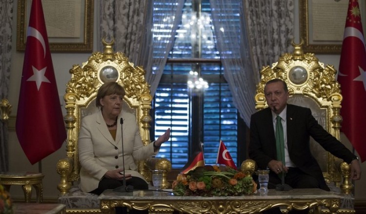 Συνομιλίες Ελλάδας-Τουρκίας προωθεί η Γερμανία, μετά τις εργασίες του «Oruç Reis»