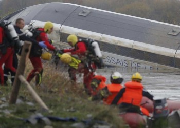 Νέα τραγωδία με εκτροχιασμό τρένου στη Γαλλία