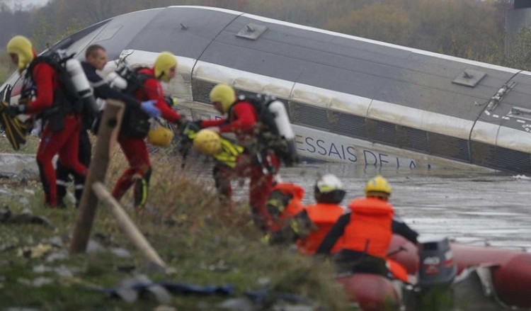 Νέα τραγωδία με εκτροχιασμό τρένου στη Γαλλία
