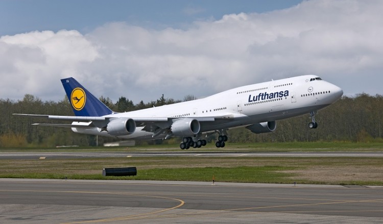Παίκτες της Βοϊβοντίνα απέτρεψαν επεισόδιο με επιβάτη σε αεροπλάνο της Lufthansa