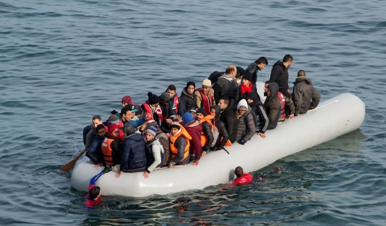 Νέο ναυάγιο με πολλά νεκρά παιδιά στα νερά του Αιγαίου