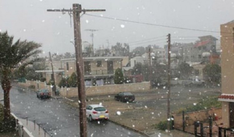 Κύπρος: Με χιόνια έκανε ποδαρικό το 2016