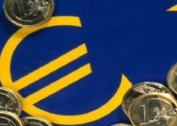 Αυξάνονται οι κατώτατοι μισθοί σε Ελλάδα και Ευρωζώνη