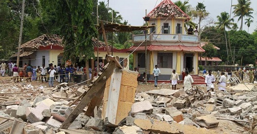 Ινδία: Δεκάδες νεκροί και τραυματίες από μεγάλη πυρκαγιά σε ναό