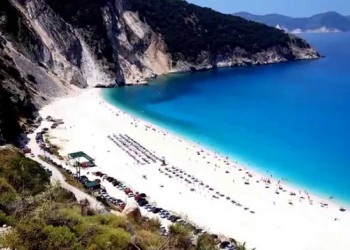 Οι 15 ελληνικές παραλίες που συστήνει η Corriere della Sera