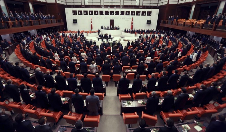 Τουρκία: Εγκρίθηκε ο νόμος που προβλέπει αποφυλάκιση δεκάδων χιλιάδων εγκλείστων
