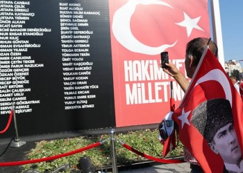 Πογκρόμ και στον τουρκικό Τύπο – Προειδοποιεί ο Γιούνκερ
