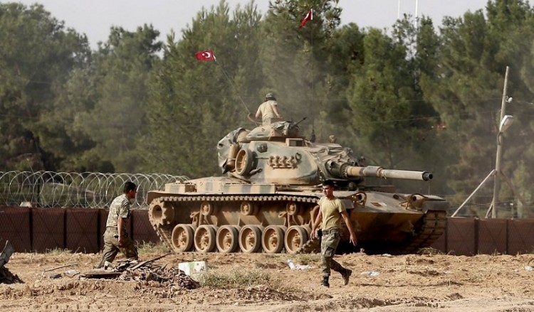 Η ΕΕ να επιβάλει εμπάργκο στην πώληση όπλων στην Τουρκία