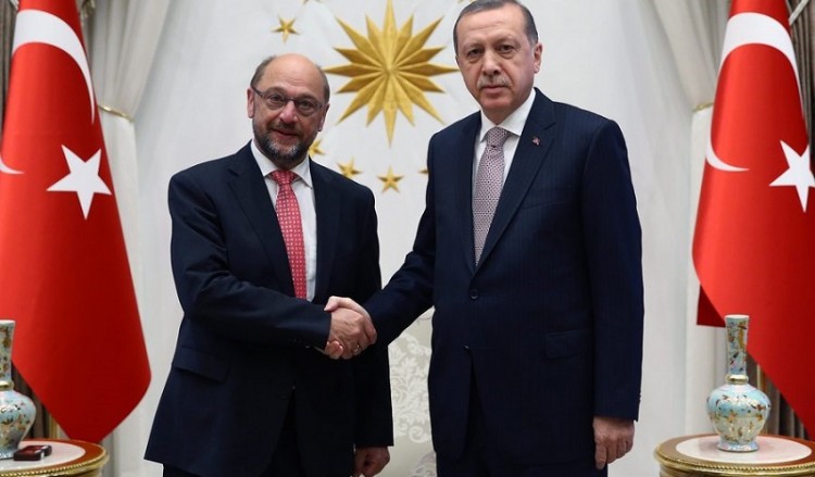 Συμφώνησαν ότι διαφωνούν ΕΕ-Τουρκία για την κατάργηση της βίζας