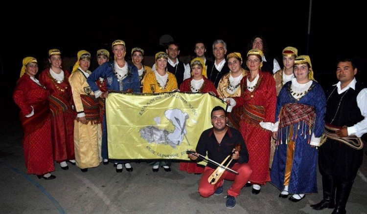 Ποντιακά στο 9ο Φεστιβάλ Παραδοσιακών Χορών στο Χαλκειός της Χίου (φωτο)