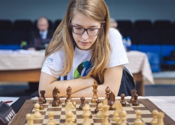 Η πρώτη νίκη της Τσολακίδου στο Ευρωπαϊκό Πρωτάθλημα Σκακιού Γυναικών στη Λετονία