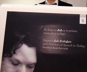 Τουρκία: Αθώα η βραβευμένη συγγραφέας Ασλί Ερντογάν