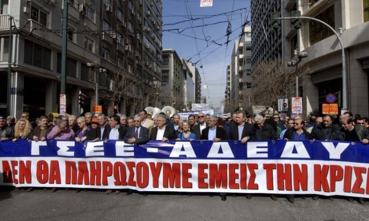 Παραλύει η χώρα από την 24ωρη γενική απεργία των ΓΣΕΕ-ΑΔΕΔΥ