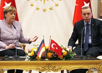 Η προσφυγική κρίση δυσχεραίνει τις συμφωνίες με την Τουρκία