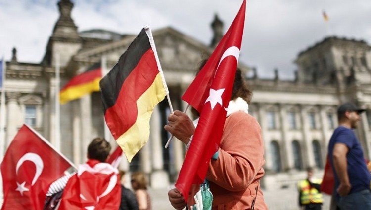 Η Γερμανία «μαλακώνει» με την Άγκυρα – Άρση κυρώσεων κατά της Τουρκίας