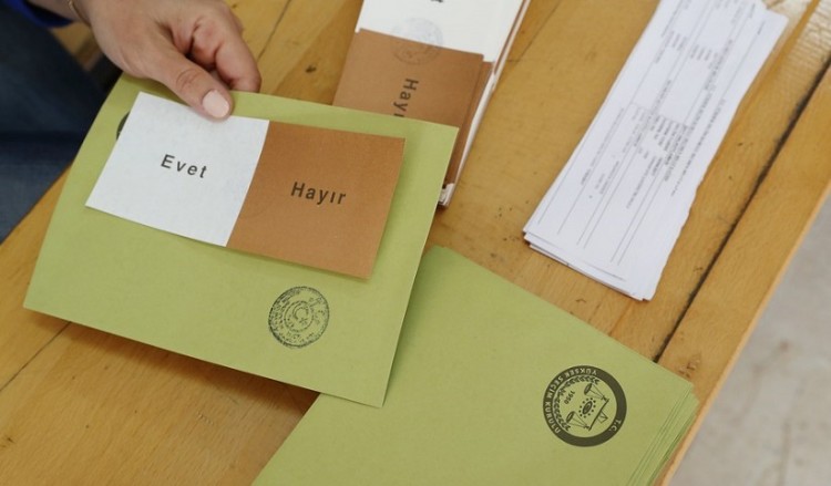 Τουρκία: Στο Ανώτατο Εκλογικό Συμβούλιο οι καταγγελίες για νοθεία στο δημοψήφισμα