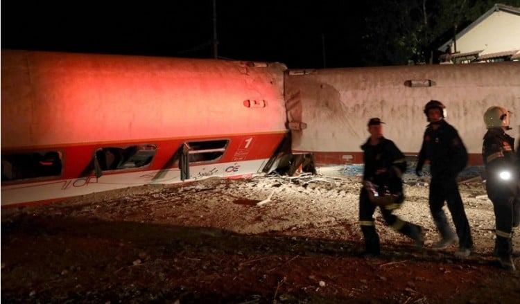 ΤΡΑΙΝΟΣΕ: Τέσσερις νεκροί επιβάτες από τον εκτροχιασμό αμαξοστοιχίας έξω από το Άδενδρο