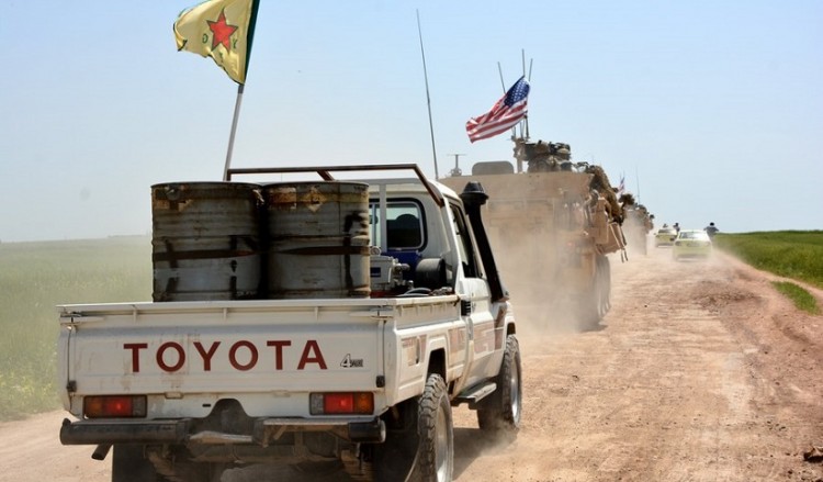 Οι ΗΠΑ ξεκίνησαν την απόσυρση στρατιωτικού εξοπλισμού από τη Συρία