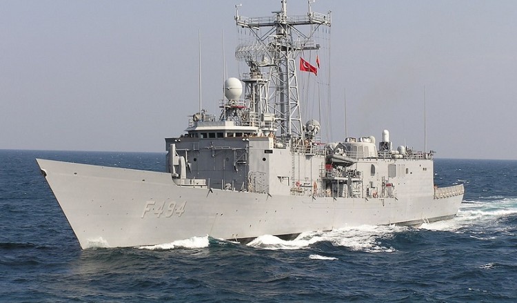 Κλιμακώνει η Τουρκία: Πλοία και υποβρύχιο κοντά στην κυπριακή γεώτρηση