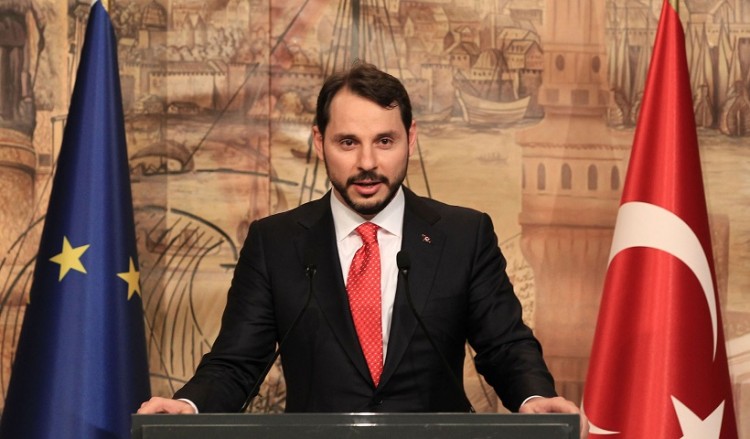 Παραιτήθηκε ο Μπεράτ Αλμπαϊράκ, ο υπουργός Οικονομικών της Τουρκίας