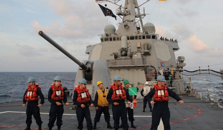 Νεκροί βρέθηκαν αγνοούμενοι ναύτες του αντιτορπιλικού των ΗΠΑ που συγκρούστηκε με δεξαμενόπλοιο
