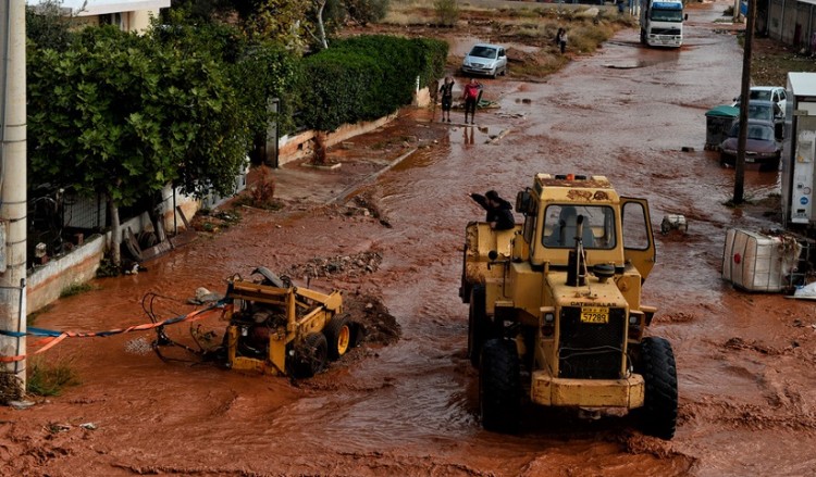 Πολύνεκρη πλημμύρα Μάνδρας: Τι αναφέρει η εισαγγελική διάταξη για τις ποινικές διώξεις