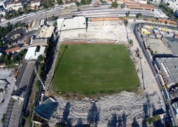 Βρέθηκε νεκροταφείο δίπλα στο ιστορικό γήπεδο του Πανιωνίου στη Σμύρνη