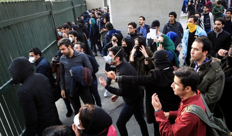 Ιράν: Συνεχίζονται οι διαδηλώσεις – Αυξάνεται ο αριθμός των νεκρών