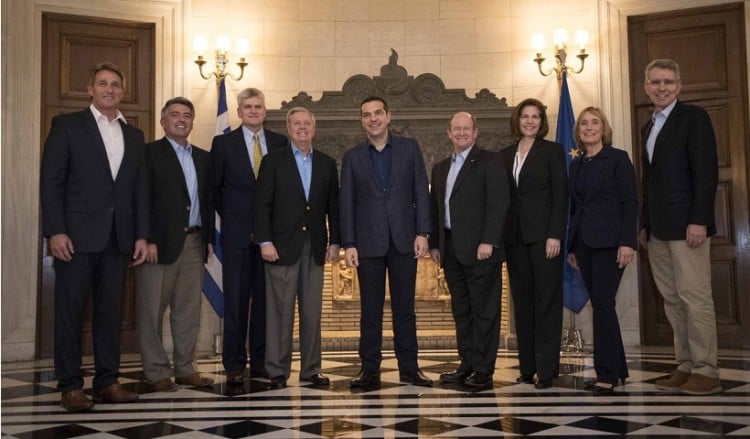 Συνάντηση Τσίπρα με γερουσιαστές του αμερικανικού Κογκρέσου