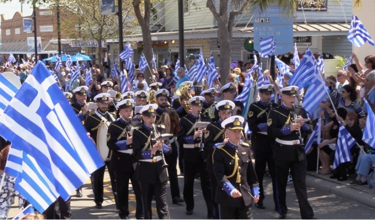 ΗΠΑ: Οι Έλληνες του Τάρπον Σπρινγκς στη Φλόριντα γιόρτασαν την 25η Μαρτίου (φωτο)