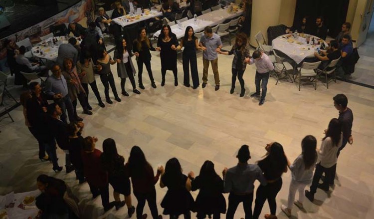 Με μεράκι και πάθος ετοιμάζουν οι Πόντιοι φοιτητές Αττικής τον ετήσιο χορό τους