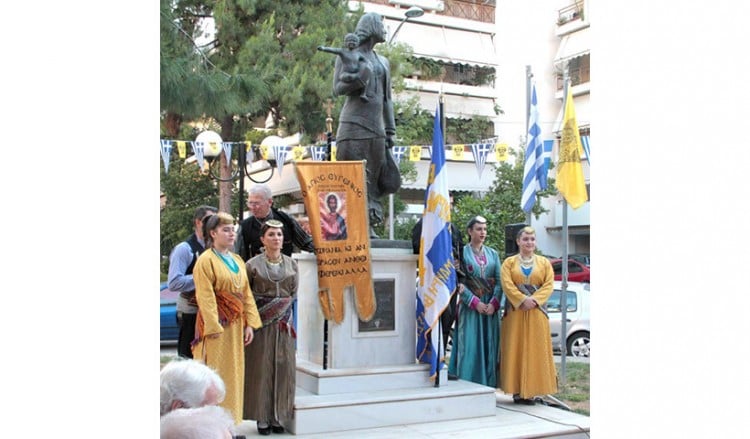 Ζωντάνεψε η πλατεία Γενοκτονίας Ποντιακού Ελληνισμού στη Νέα Σμύρνη