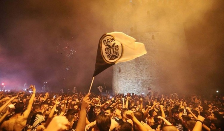 Αποθέωση του Κυπελλούχου ΠΑΟΚ στη Θεσσαλονίκη (βίντεο)
