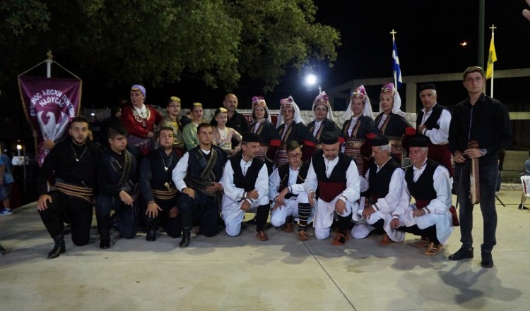 Οι Πόντιοι της Νάουσας χόρεψαν σέρρα και πεντοζάλη στην Κρήτη