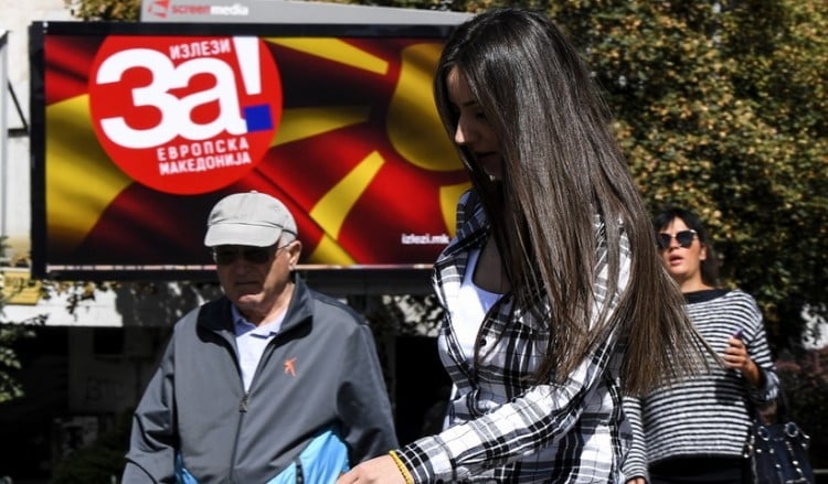 Τι λένε οι πολίτες της πΓΔΜ παραμονή του δημοψηφίσματος