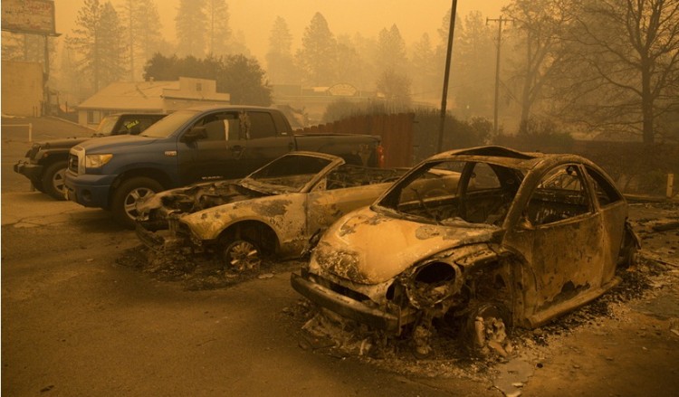 Καλιφόρνια: 79 οι νεκροί από τις φονικές πυρκαγιές
