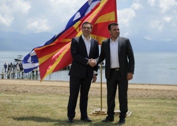 Bloomberg: Ο Τσίπρας θέλει η διαμάχη με την πΓΔΜ να θεωρείται επίτευγμά του