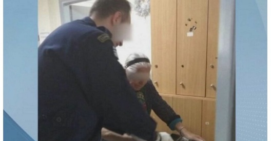 Θεσσαλονίκη: Συνέλαβαν 90χρονη που πουλούσε τερλίκια σε λαϊκή αγορά