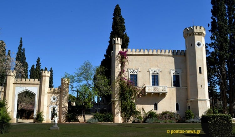 Ο Πύργος Βασιλίσσης όπως φαίνεται από τον κήπο του (φωτ.: Γεωργία Βορύλλα)