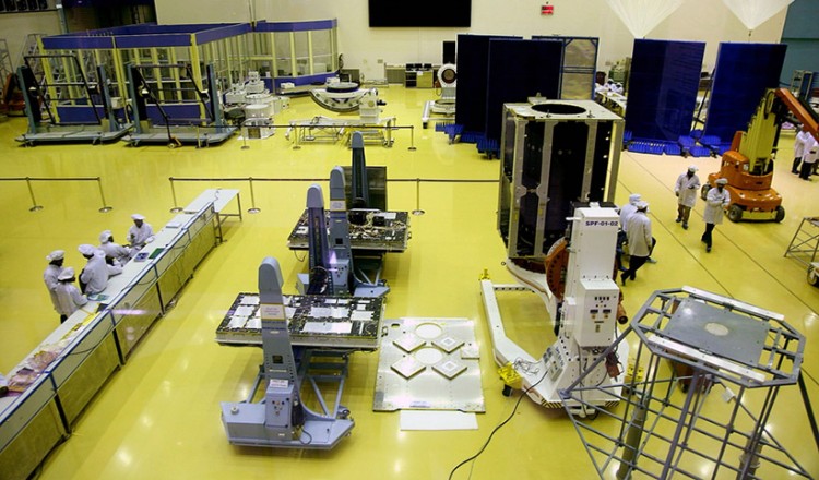 Η Ινδία ετοιμάζεται να εκτοξεύσει για τη Σελήνη το σκάφος Chandrayaan-2