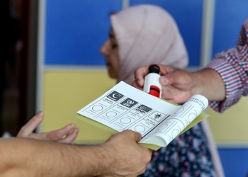 Ψηφίζουν για δήμαρχο στην Κωνσταντινούπολη – Στη γραμμή Οτζαλάν ο Ντεμιρτάς