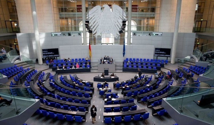 Η Bundestag υπέρ της έναρξης ενταξιακών διαπραγματεύσεων της ΕΕ με Αλβανία και Σκόπια